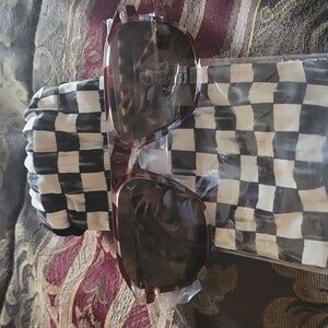 Mackenzie childs gorgeous sunglasses bagged tagged uv sticker amber Lens dark